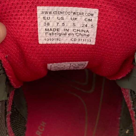 Keen Runners (most similar to the Women's Mosey Derby Shoe) - Picture 4 of 5